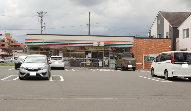 コンビニ　セブンイレブン相模原橋本７丁目店（コンビニ）まで750m