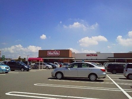 スーパー　マックスバリュ 小郡七夕通り店（スーパー）まで882m