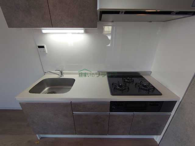 キッチン　※参考写真です。同じ間取りの他部屋の写真となります。
