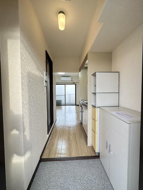 玄関　別部屋参考写真です