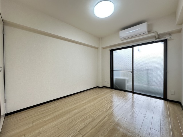 居室・リビング　別部屋参考写真です