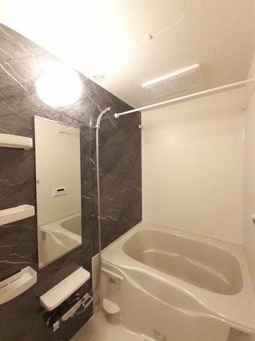 バス・シャワールーム　お風呂です