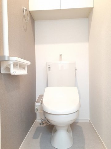 トイレ　落ち着いたトイレです