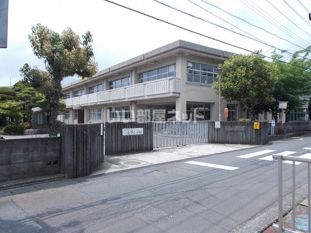 小学校　夜市小学校（小学校）まで227m