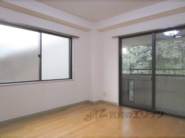 居室・リビング　広々８帖のお部屋です