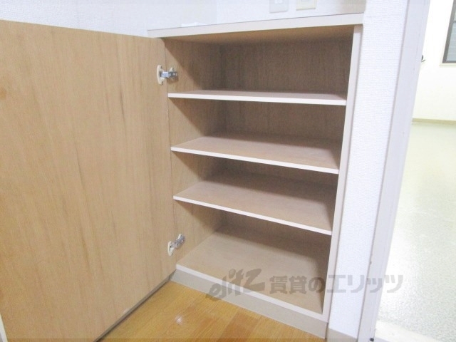 収納　小さな収納付きは嬉しい