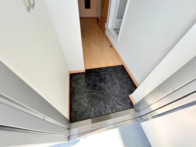 玄関　素敵な玄関は毎朝あなたを元気に送りだしてくれますよ。