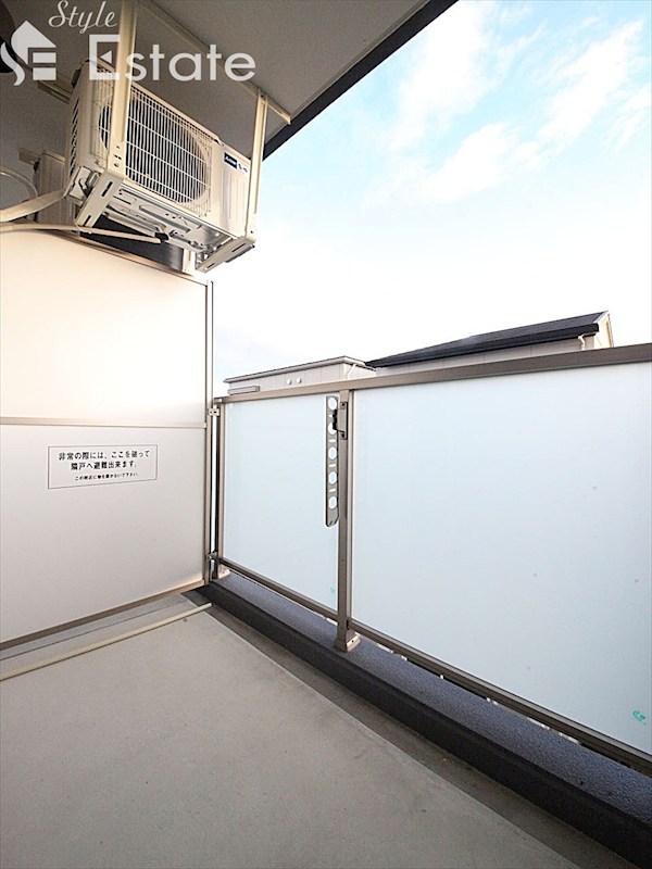 バルコニー　バルコニー