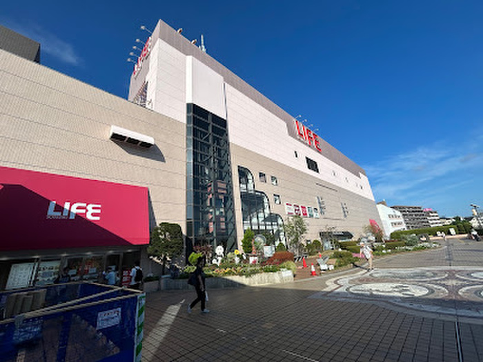 ショッピングセンター　相鉄ライフ 三ツ境（ショッピングセンター）まで596m