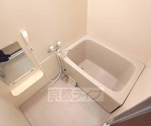 バス・シャワールーム　お風呂です。