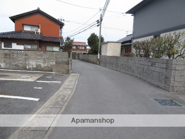 その他　前面道路（その他）まで0m