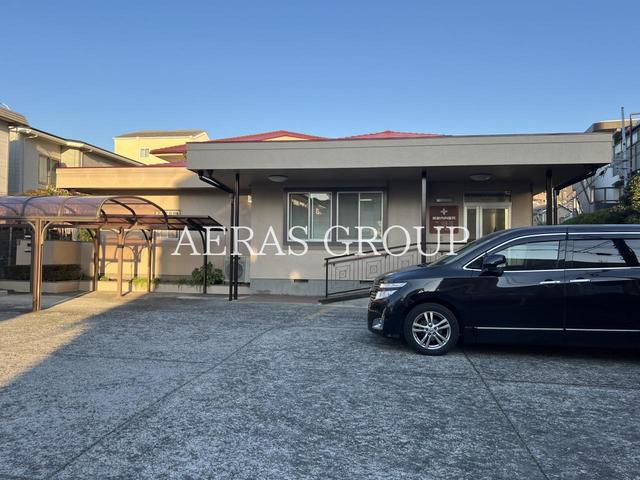 病院　岡部内科医院（病院）まで298m