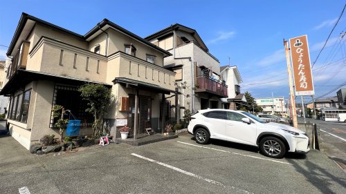 飲食店　ひょうたん寿司香貫店（飲食店）まで890m