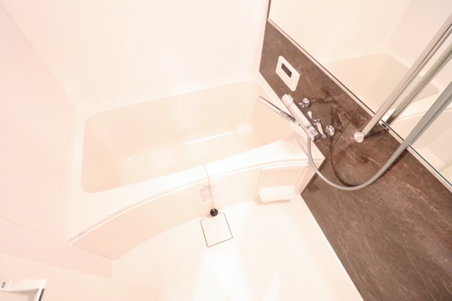 バス・シャワールーム　浴室乾燥機付バスルーム