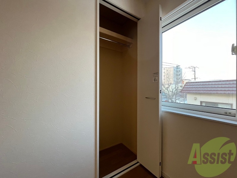 収納　洋室にはクローゼットがあるのですっきり片付きそうです。