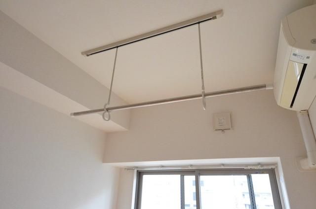 その他　☆室内に物干し竿が吊るせちゃいます☆