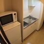 キッチン　ワイドキッチン。コンロはＩＨとラジエントの２口タイプ。