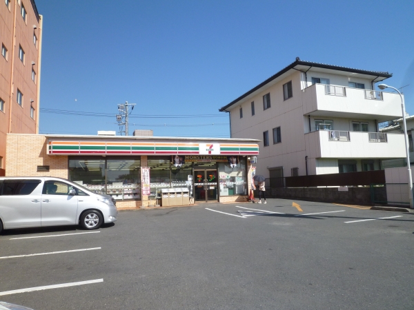 コンビニ　セブンイレブン水戸大工町店（コンビニ）まで400m