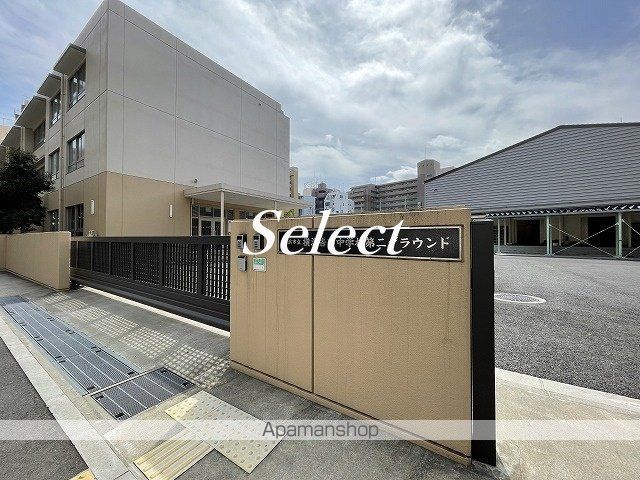 中学校　吉田中学校コミュニティハウス（中学校）まで572m