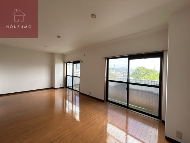 居室・リビング　ゆったり過ごせる居間です