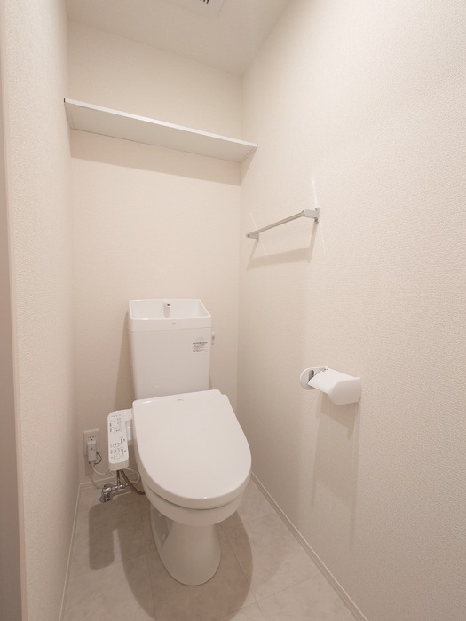 トイレ　温水洗浄暖房便座