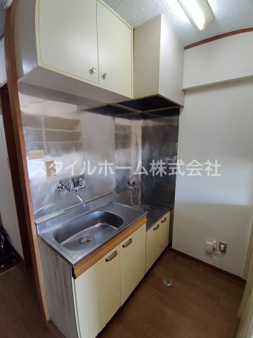 キッチン　コンパクトなキッチンで掃除もラクラク