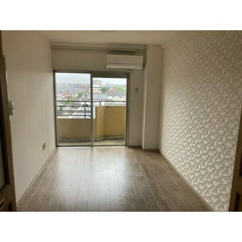 居室・リビング　図面と現状に相違がある場合には現状を優先