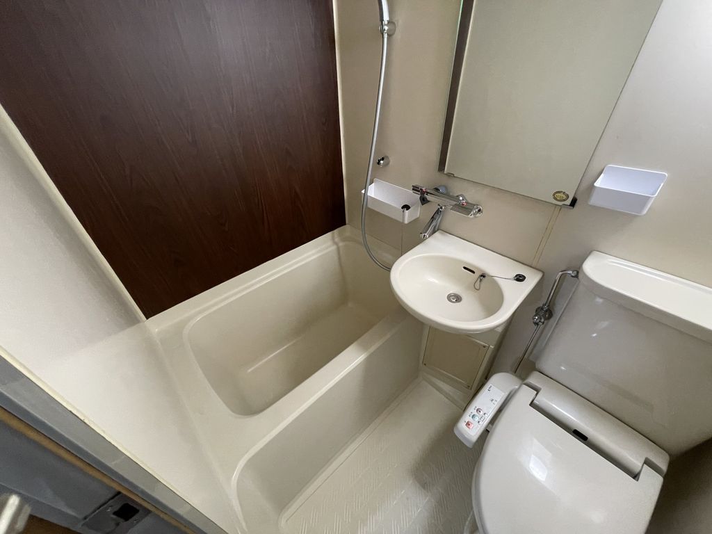 バス・シャワールーム