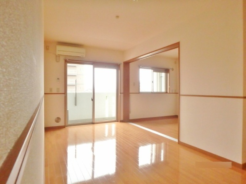 居室・リビング　図面と現状に相違がある場合には現状を優先