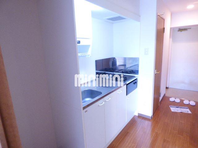 その他　キッチンの隣に冷蔵庫が置けれます