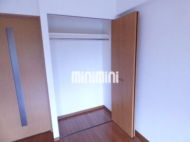 収納　奥行きのあるクローゼットです