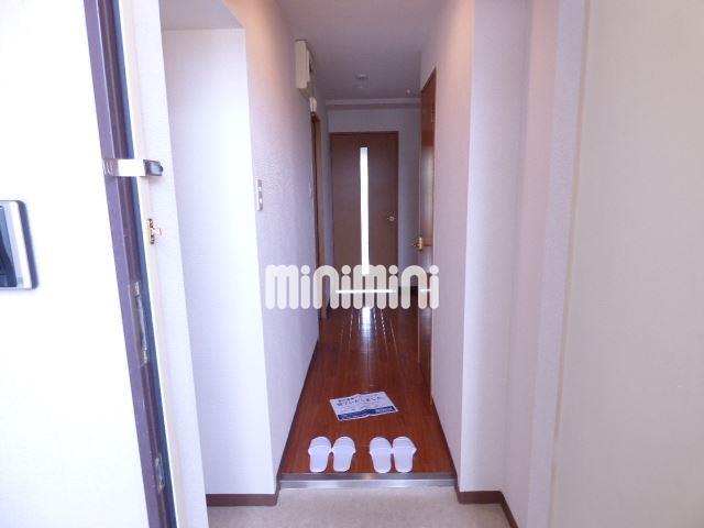 玄関　段差のないお部屋です。