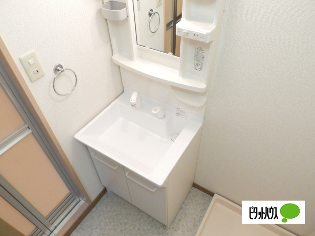 洗面設備　同型