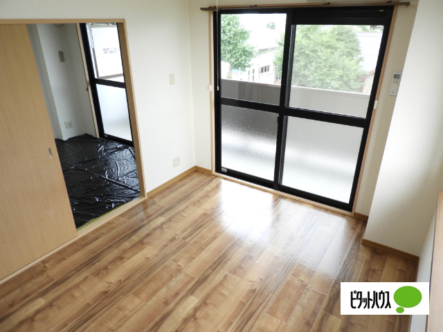 居室・リビング　同型