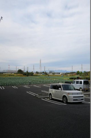 駐車場　駐車場に車を止められます