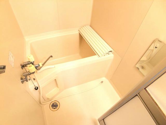 バス・シャワールーム　浴室