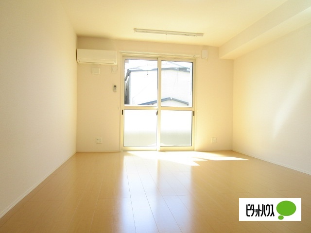 居室・リビング　１０５