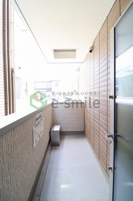 バルコニー　※同建築シリーズ ※参考イメージ　現況優先