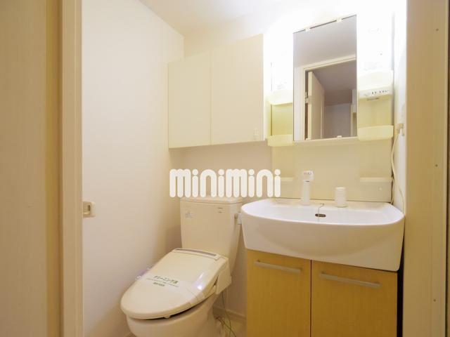 洗面設備　人気の独立洗面台付き