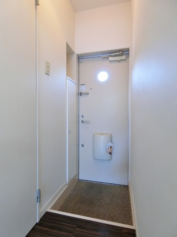 玄関　図面と現状に相違がある場合には現状を優先