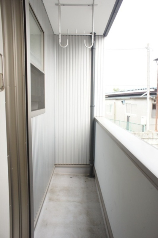 バルコニー　図面と現状に相違がある場合には現状を優先