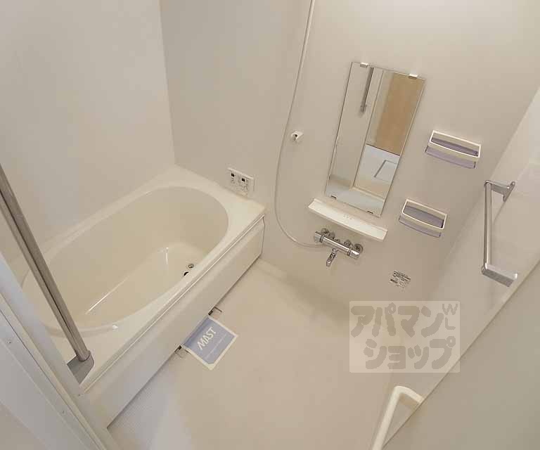 バス・シャワールーム　「こちらの室内写真は同ハウスメーカーの参考写真となります」