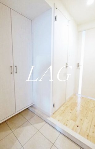 玄関　玄関です。