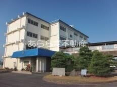 小学校　浜松市立芳川北小学校（小学校）まで655m