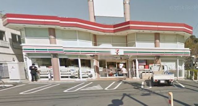 コンビニ　セブンイレブン藤沢4丁目店（コンビニ）まで560m