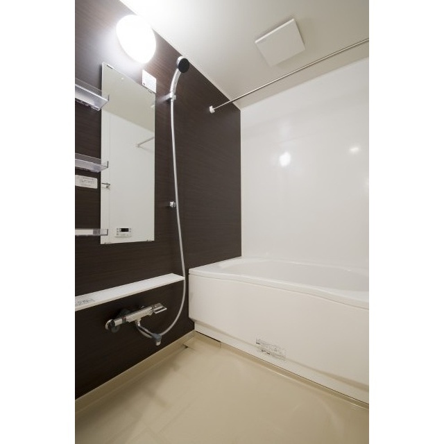 バス・シャワールーム　バスルーム