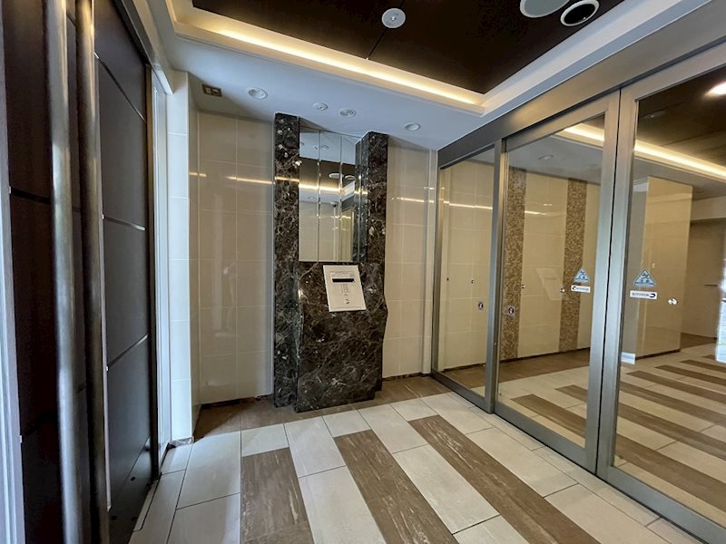 エントランス　★見学予約受付中★