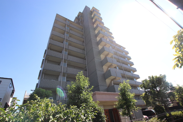 建物外観　２００２年築のマンションタイプ★