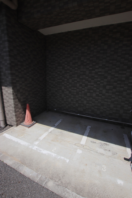 その他共有部分　バイク置場（空確認要）