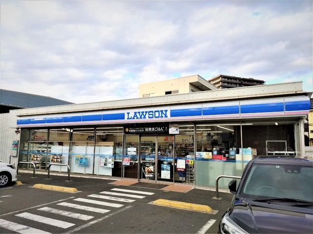 コンビニ　ローソン　川口南鳩ヶ谷六丁目店（コンビニ）まで65m